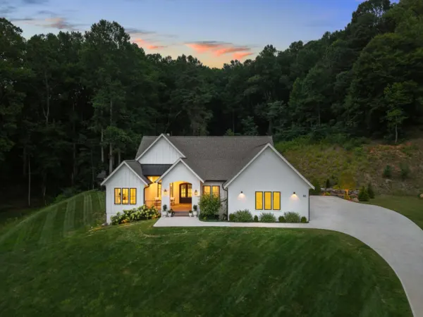 30 Bridgeway Dr, Candler, NC — listing photo by Pavlov Photo