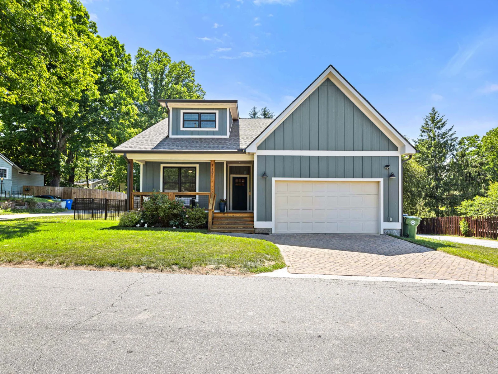 117 Dangerfield Ct, Asheville, NC 28806 real estate photography