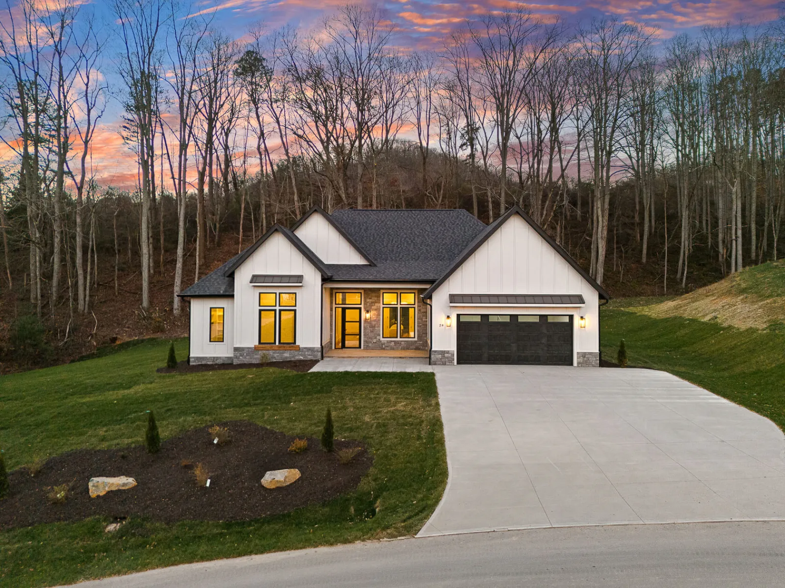 28 Bridgeway Dr, Candler, NC 28715 real estate photography