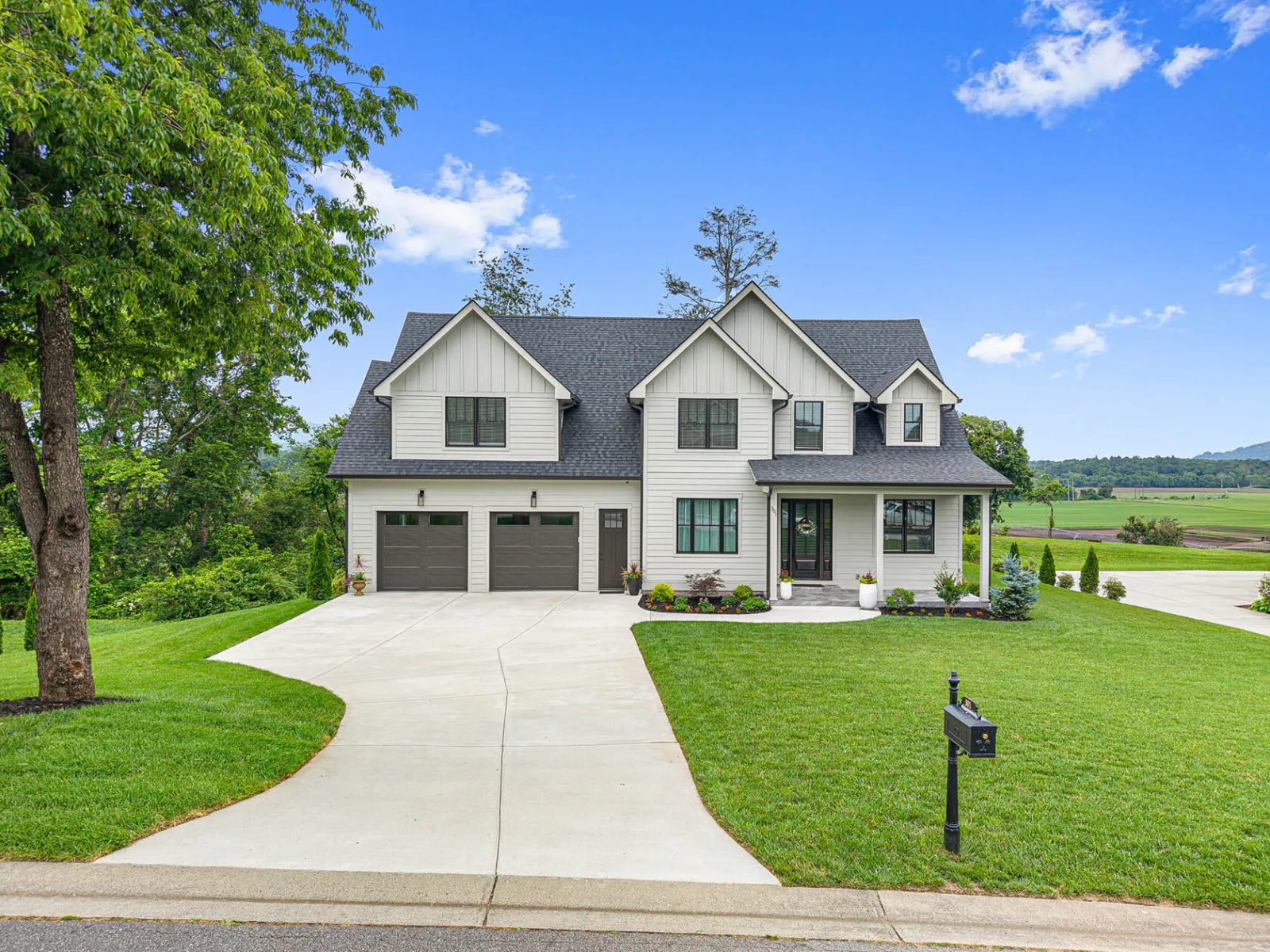 301 Rockbridge Rd, Mills River, NC 28759 real estate photography