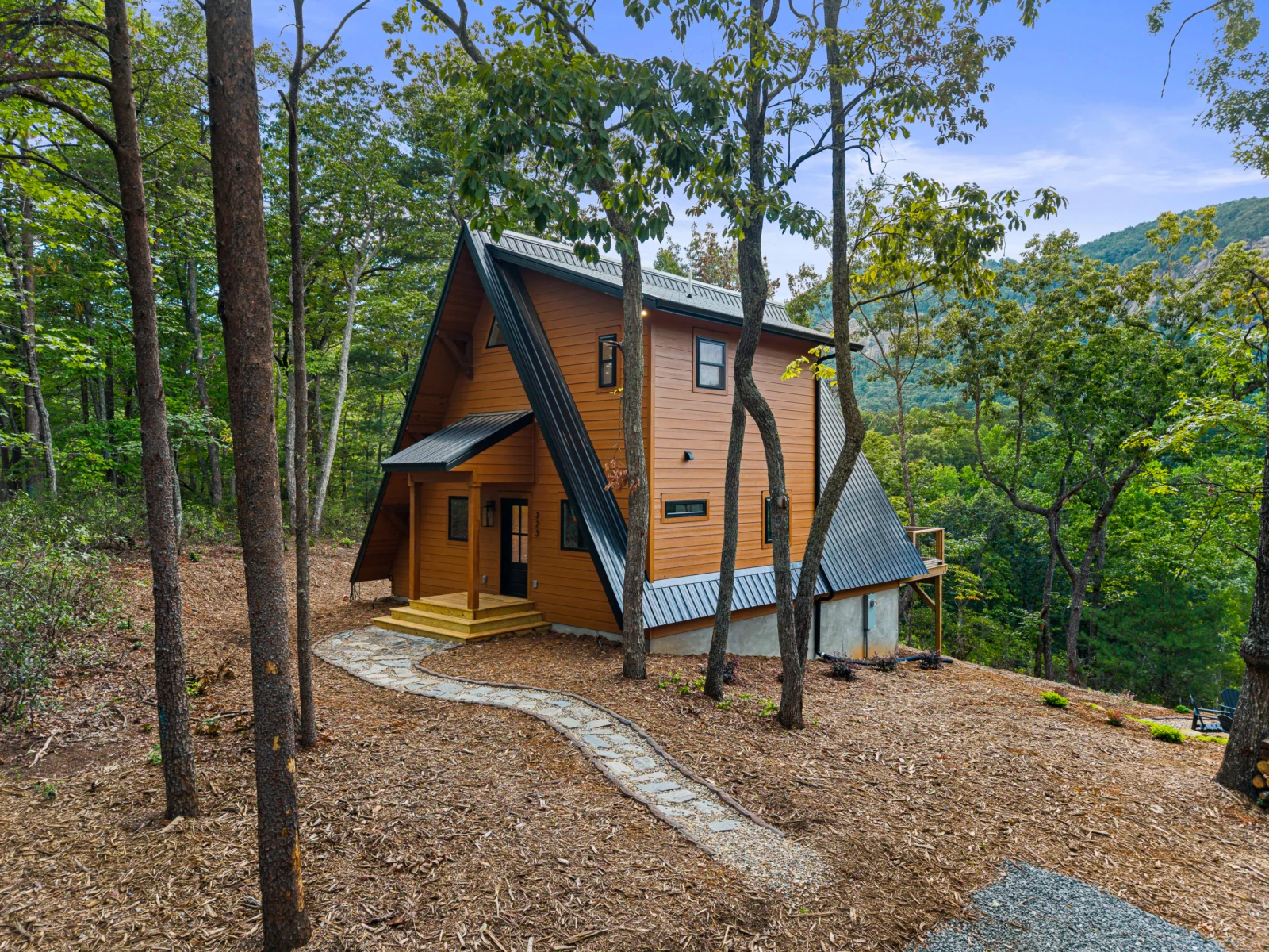 323 Garden Ln, Lake Lure, NC 28746 real estate photography