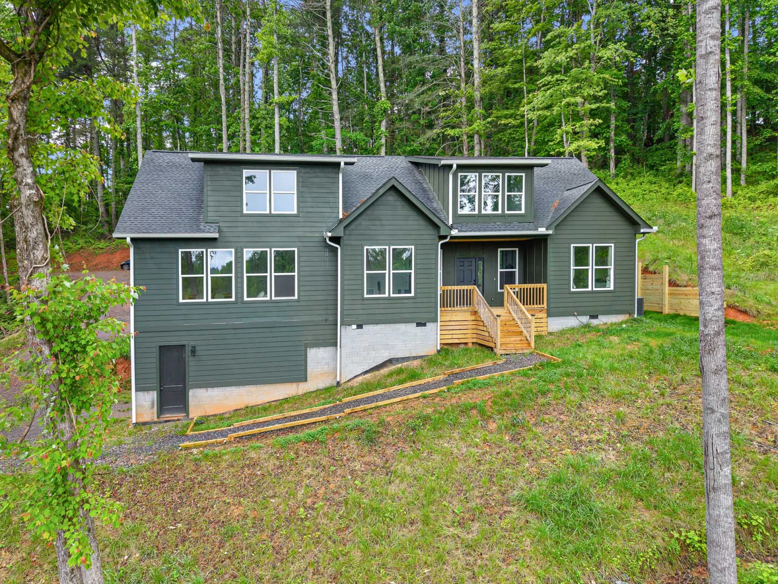32 Gudger Rd, Leicester, NC 28748 real estate photography
