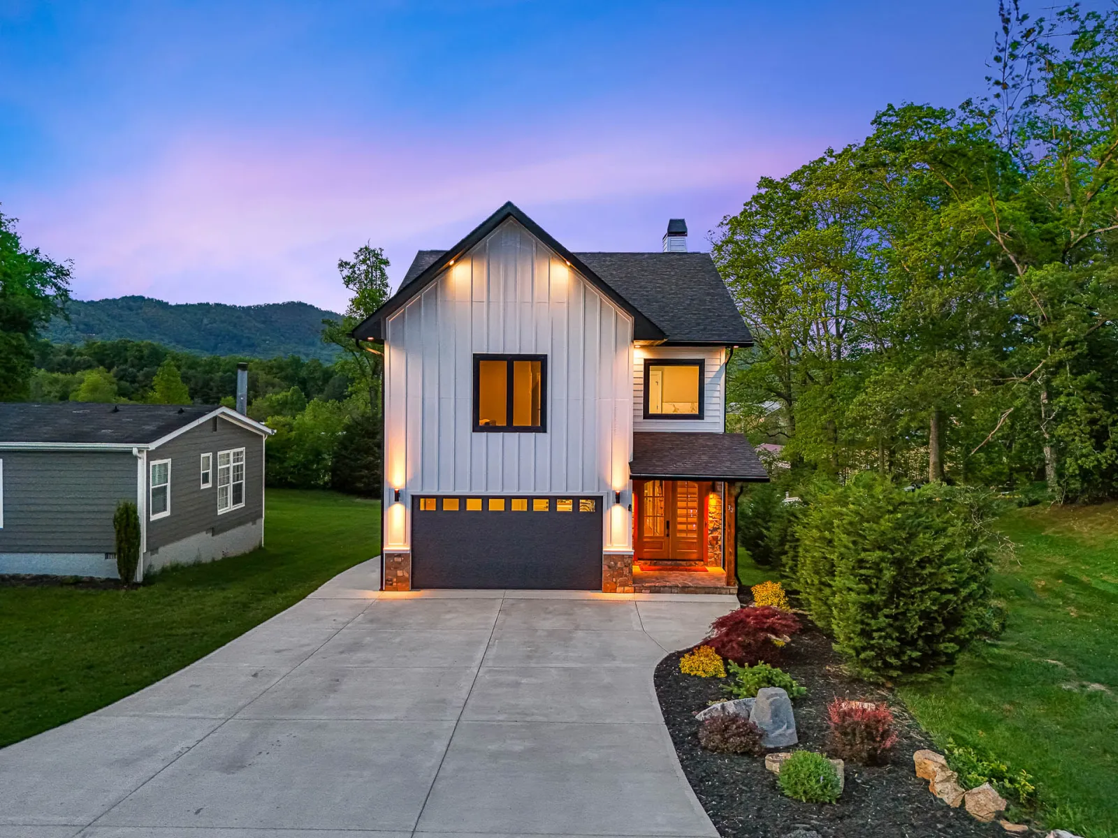 32 Taylor Mountain Rd, Candler, NC 28175 real estate photography
