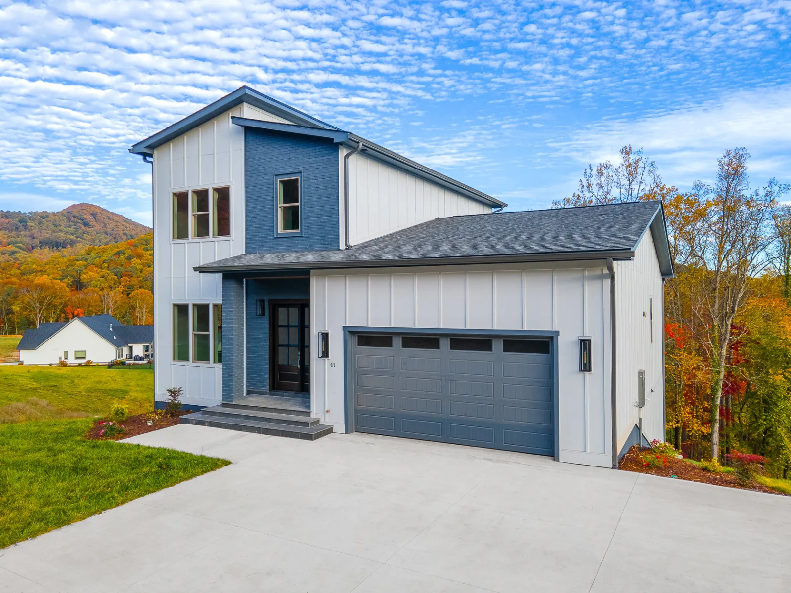 47 Bridgeway Drive, Candler, NC 28715 real estate photography